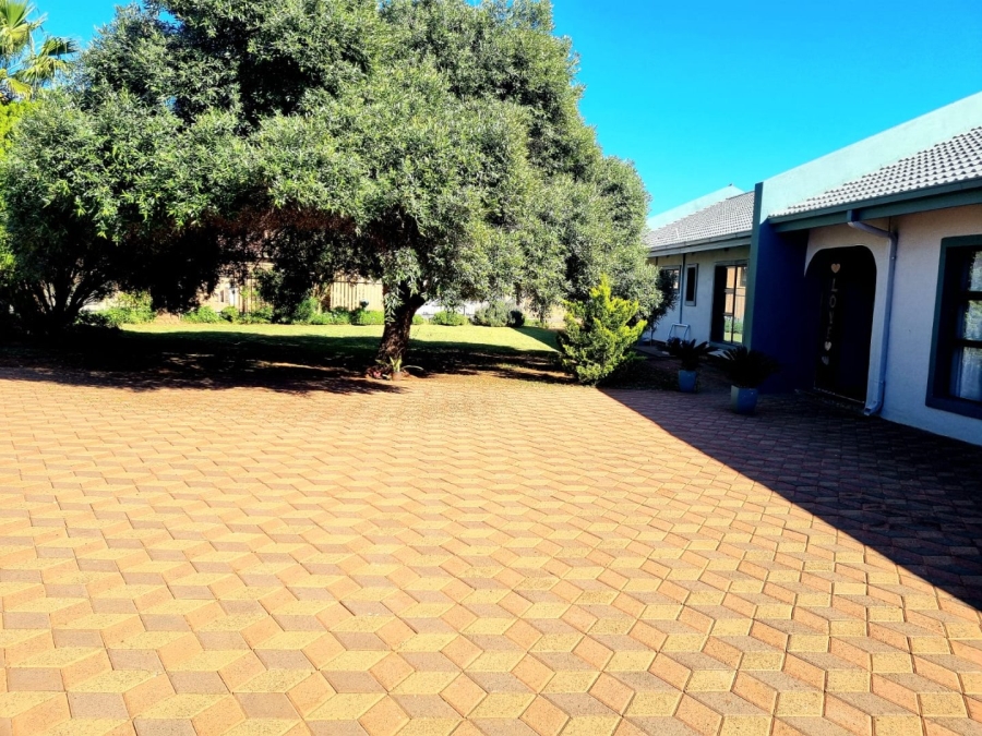 4 Bedroom Property for Sale in El Toro Park Northern Cape